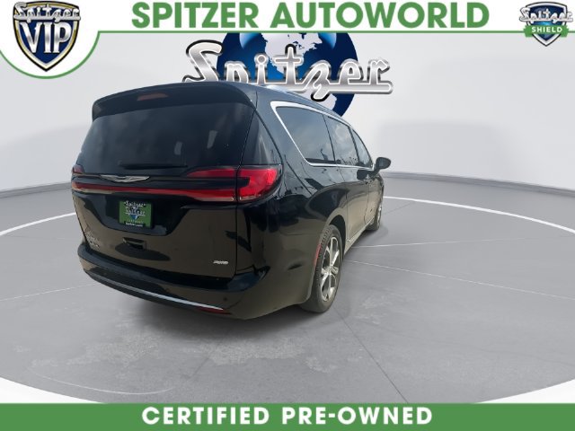 Used 2024 Chrysler Pacifica Pinnacle AWD/4WD image 16