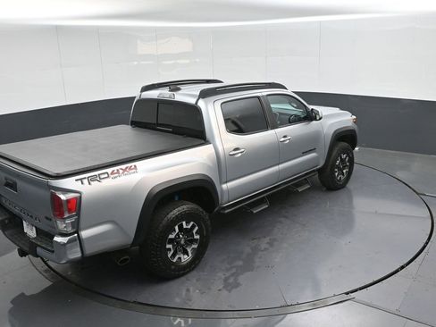 Used 2022 Toyota Tacoma TRD Off-Road image 41
