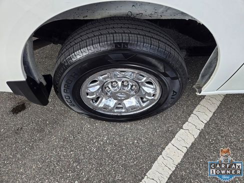 Used 2019 Nissan NV 3500 SV w/ Navigation Package RWD image 12