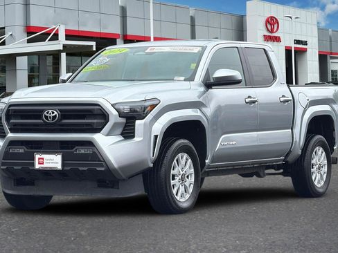 Certified 2024 Toyota Tacoma SR5 image 8