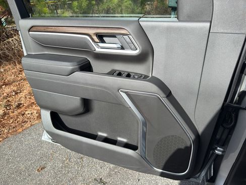 New 2026 Chevrolet Silverado 2500 LT w/ All Star Edition image 9