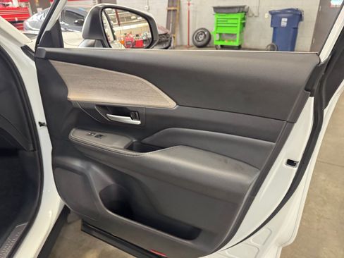 Certified 2026 Toyota Grand Highlander AWD image 18