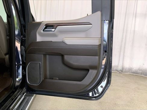 Used 2023 GMC Sierra 1500 SLT RWD image 23