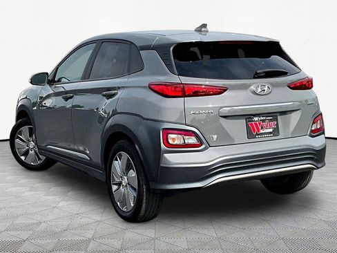 Used 2021 Hyundai Kona Limited FWD image 4