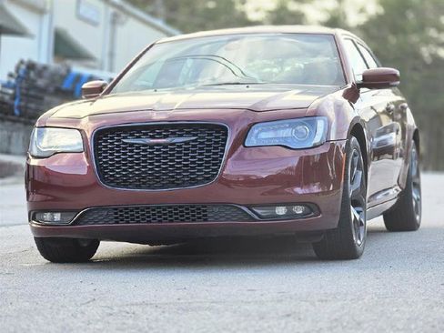 Used 2020 Chrysler 300 S w/ 300S Premium Group image 17