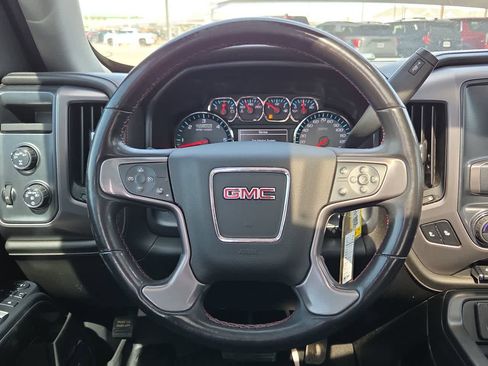Used 2018 GMC Sierra 1500 SLT AWD/4WD image 19