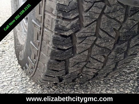 Used 2025 Nissan Frontier PRO-4X image 13