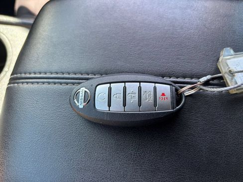 Used 2025 Nissan Altima 2.5 SV FWD image 21