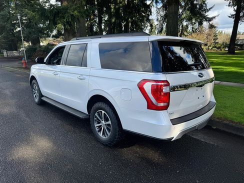Used 2018 Ford Expedition Max XLT image 3