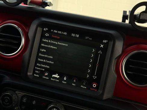 Used 2023 Jeep Gladiator Rubicon w/ Cold Weather Group image 27