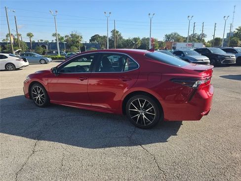 Used 2024 Toyota Camry SE FWD image 6