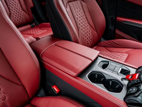 Used 2024 Lamborghini Urus S image 46