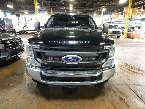 Used 2022 Ford F350 XL w/ Power Equipment Group AWD/4WD image 2
