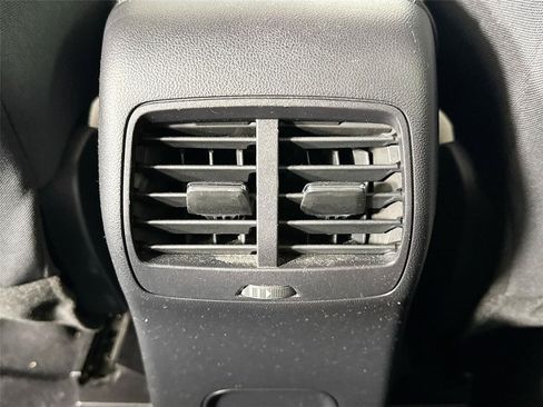 Used 2020 Ford Escape SE FWD image 26