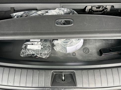 Used 2022 Hyundai Palisade Limited w/ Cargo Package image 23