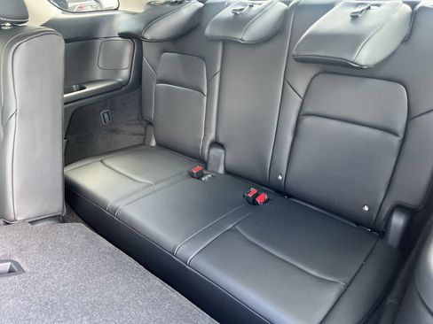 New 2026 Nissan Pathfinder SL FWD image 18