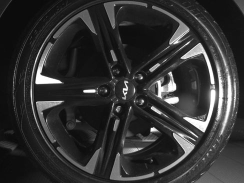 Used 2024 Kia K5 GT-Line w/ GT-Line Premium Package FWD image 13
