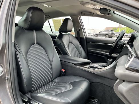 Used 2023 Toyota Camry SE FWD image 24