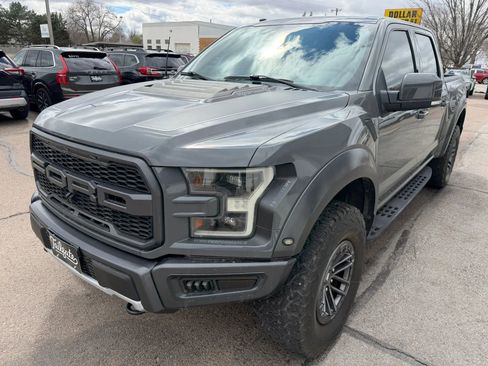 Used 2018 Ford F150 Raptor w/ Equipment Group 802A Luxury AWD/4WD image 4