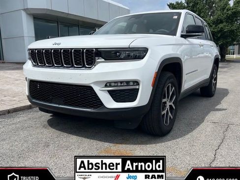 Certified 2023 Jeep Grand Cherokee Limited AWD/4WD image 1