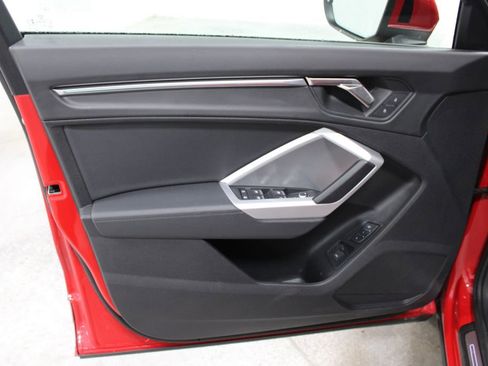 Used 2023 Audi Q3 2.0T Premium Plus w/ Premium Plus Package image 16