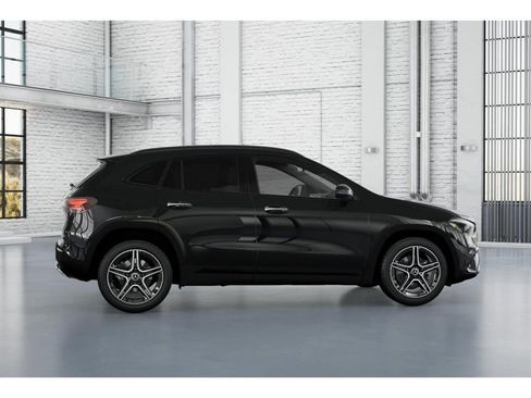 New 2026 Mercedes-Benz GLA 250 4MATIC image 17