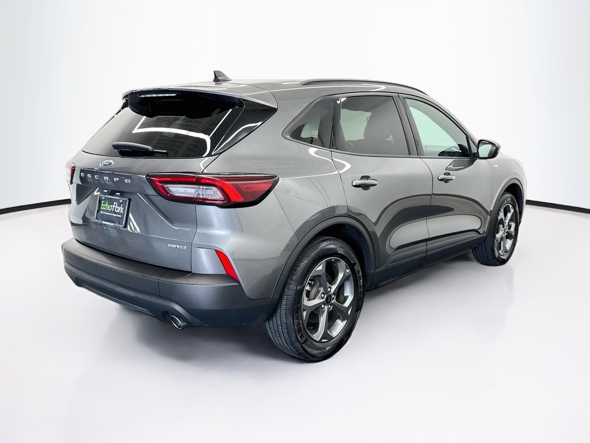 Used 2025 Ford Escape ST-Line Select AWD/4WD image 9