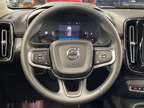 Used 2025 Volvo XC40 B5 Plus w/ Protection Package Premier AWD/4WD image 20