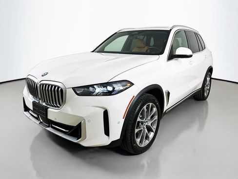 Used 2024 BMW X5 xDrive40i w/ Parking Assistance Package AWD/4WD image 1