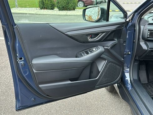 Certified 2025 Subaru Outback Premium image 8