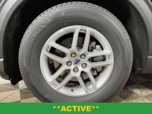 New 2026 Ford Explorer Active RWD image 12