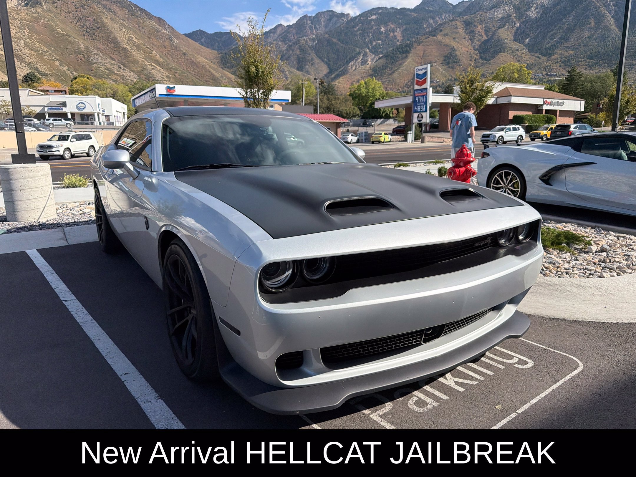 Used 2023 Dodge Challenger SRT Hellcat RWD image 3