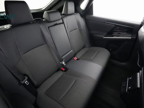 Used 2024 Toyota bZ4X XLE image 9