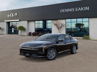 New 2025 Kia K4 LX