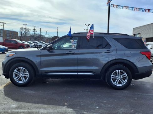 Certified 2022 Ford Explorer XLT w/ Equipment Group 202A image 25