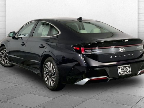 Used 2025 Hyundai Sonata SEL FWD image 11