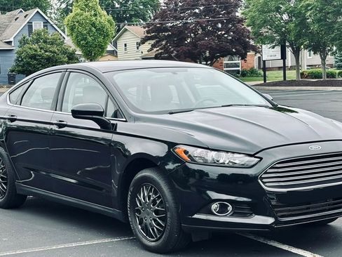 Used 2014 Ford Fusion S FWD image 13
