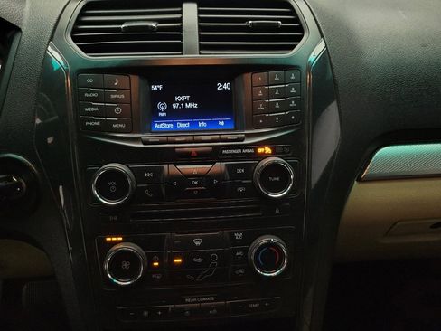Used 2017 Ford Explorer FWD image 25