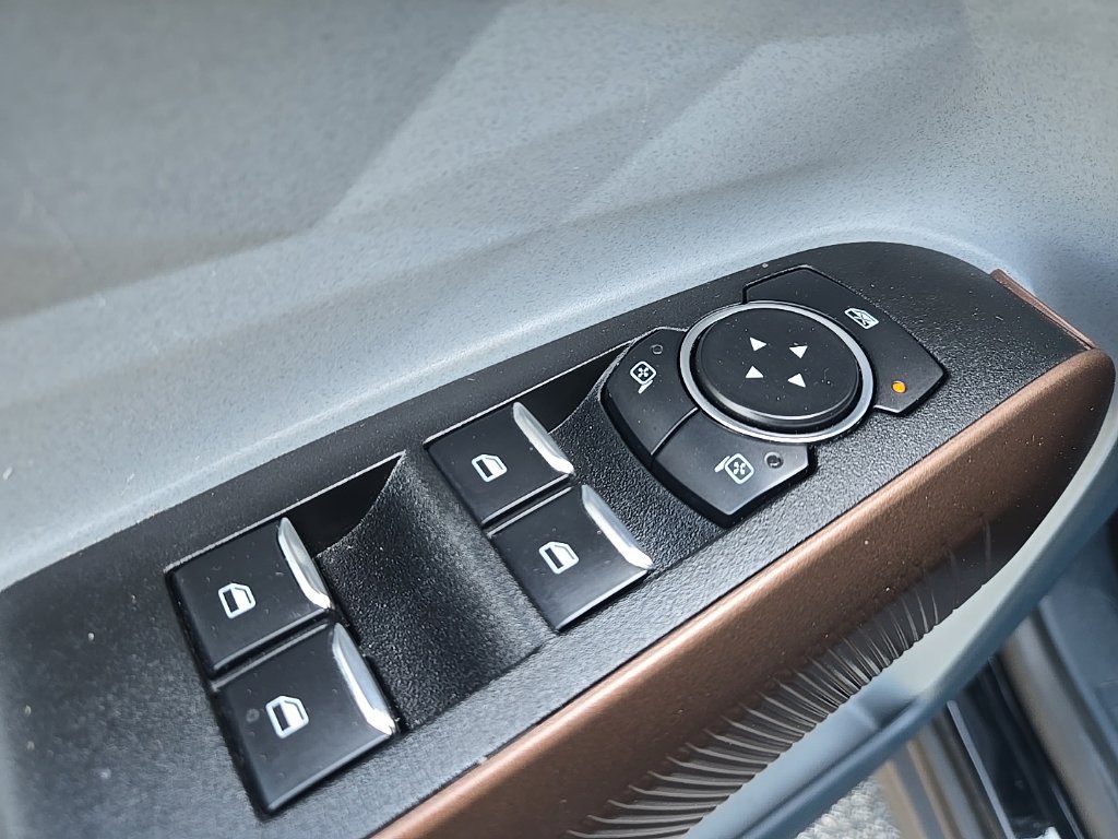 Used 2023 Ford Maverick Lariat FWD image 27