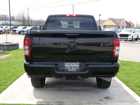 Used 2024 RAM 2500 Big Horn w/ Night Edition AWD/4WD image 38