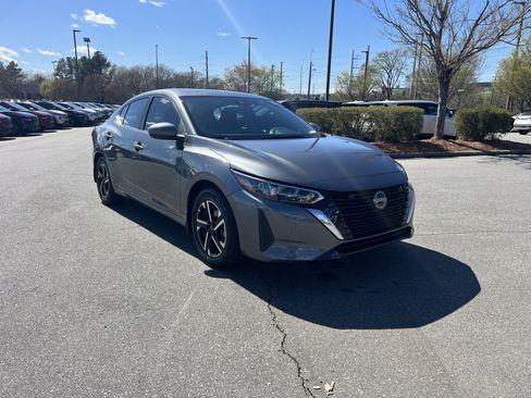 Certified 2025 Nissan Sentra SV w/ Trunk Package image 3