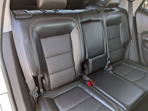 Used 2018 GMC Terrain SLT image 25