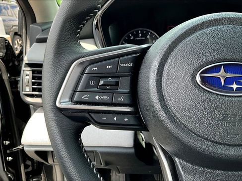 Used 2025 Subaru Legacy Premium AWD/4WD image 11