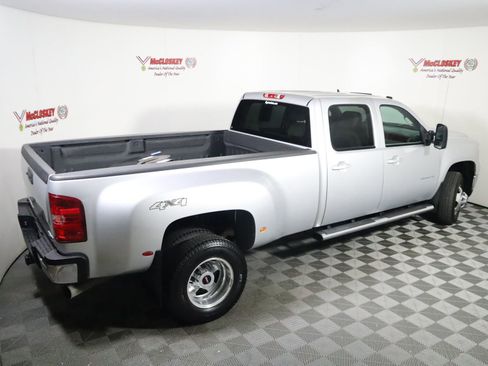 Used 2014 GMC Sierra 3500 SLT w/ SLT Convenience Package image 5
