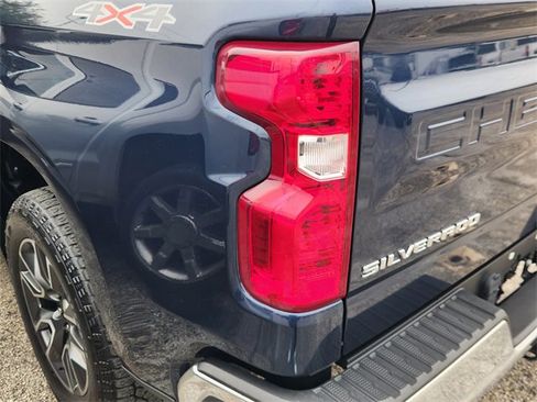 Used 2023 Chevrolet Silverado 1500 LT image 7