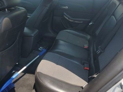 Used 2015 Chevrolet Malibu LT FWD image 14