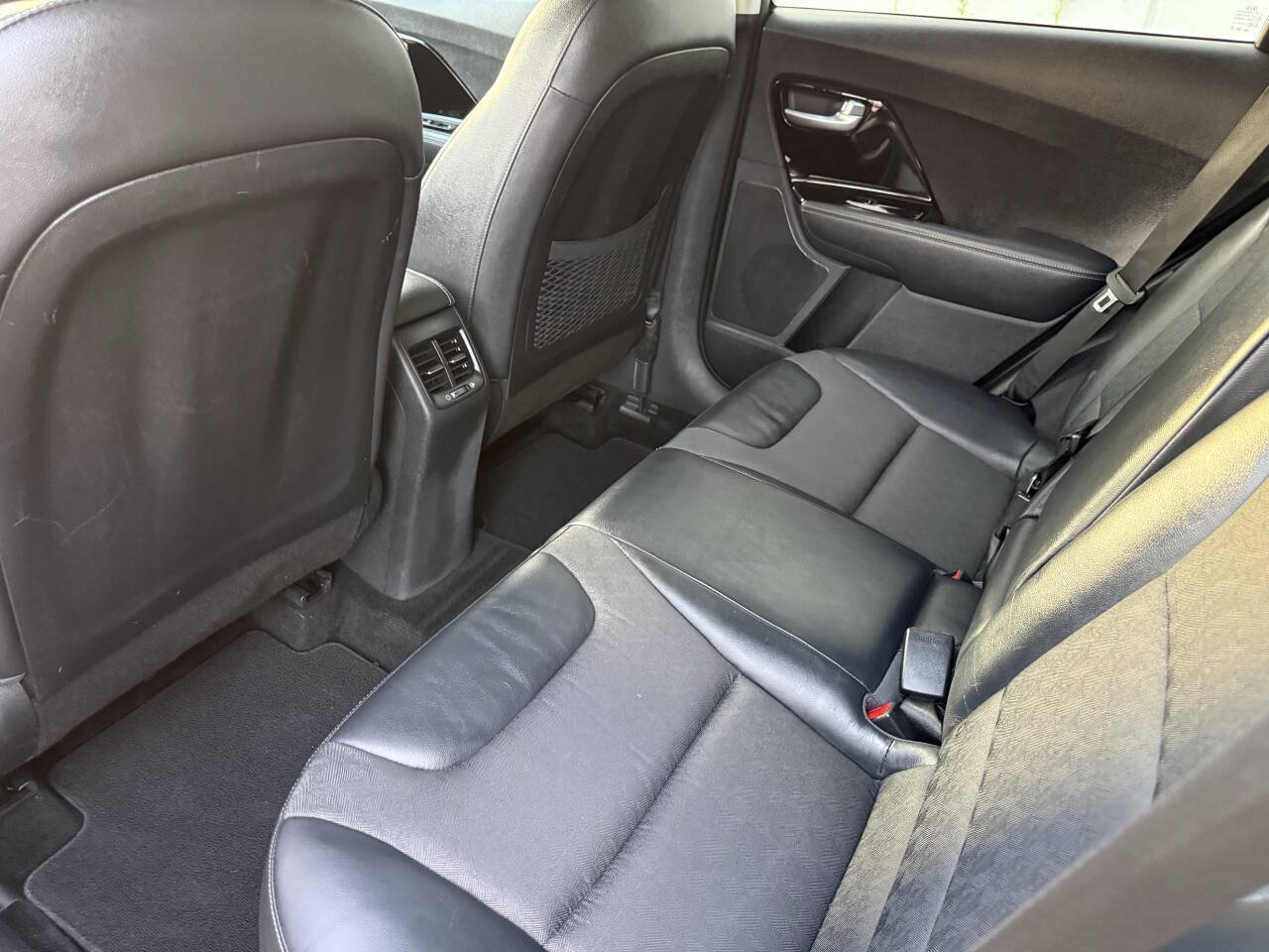 Used 2018 Kia Niro EX FWD image 15