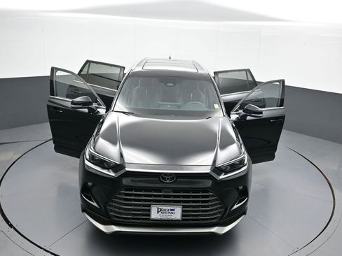 Certified 2025 Toyota Grand Highlander AWD Hybrid image 49