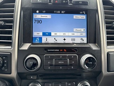 Used 2017 Ford F150 Platinum w/ Equipment Group 701A Luxury AWD/4WD image 8