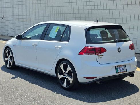 Used 2015 Volkswagen Golf 4-Door FWD image 5